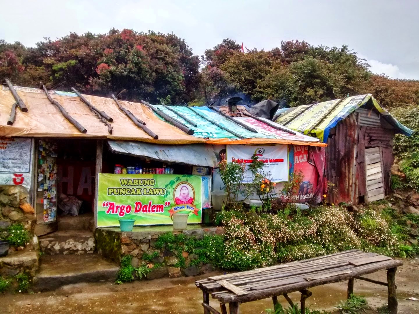 warung mbok yem dan temon